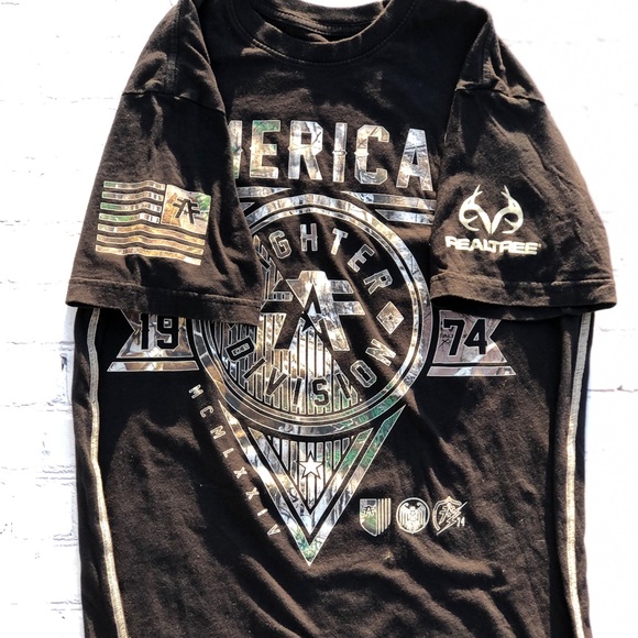 COPY - Black & Camo American Fighter Shirt - Picture 2 of 3